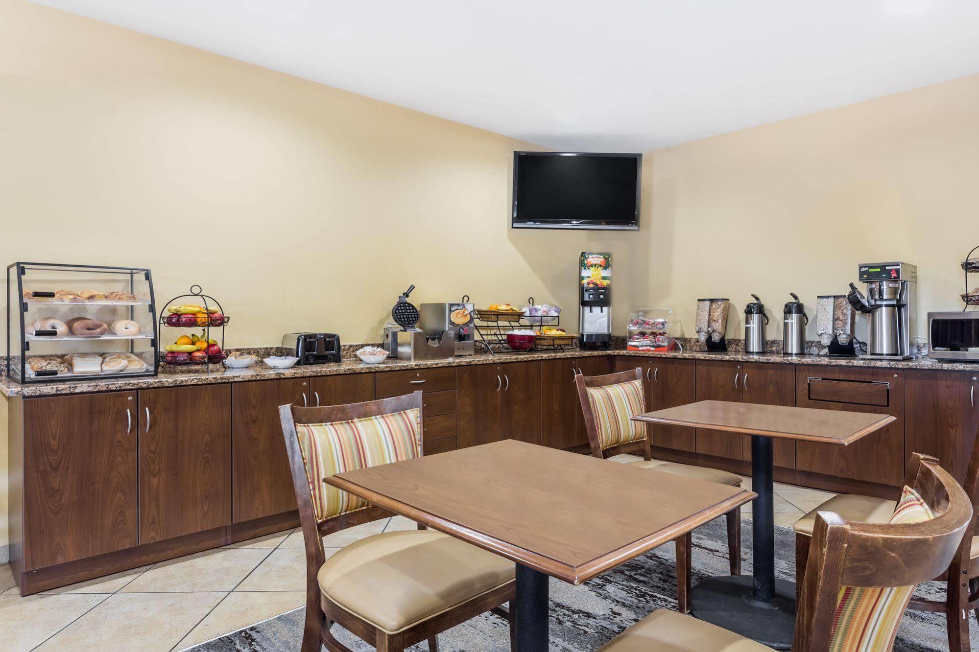 Microtel Inn And Suites By Wyndham Anderson Sc Exterior foto